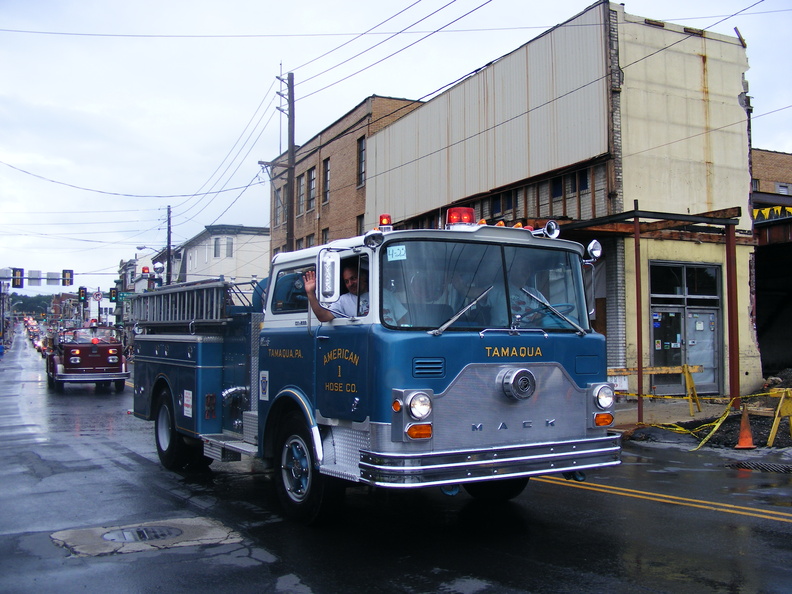 9 11 fire truck paraid 245
